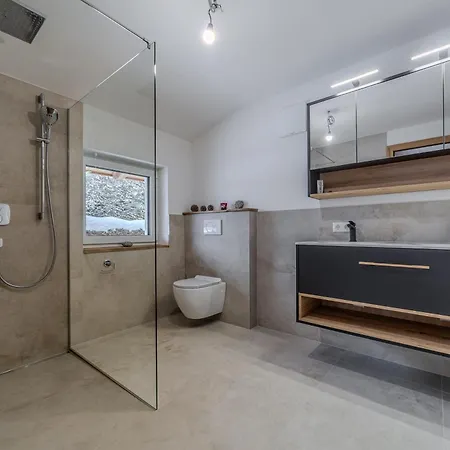 Haus Huettenberger Sanja شقة