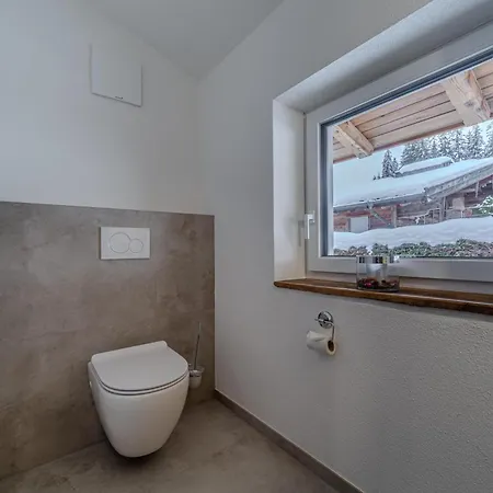 Haus Huettenberger Sanja Apartman *