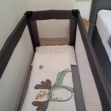 Haus Huettenberger Sanja Apartman *